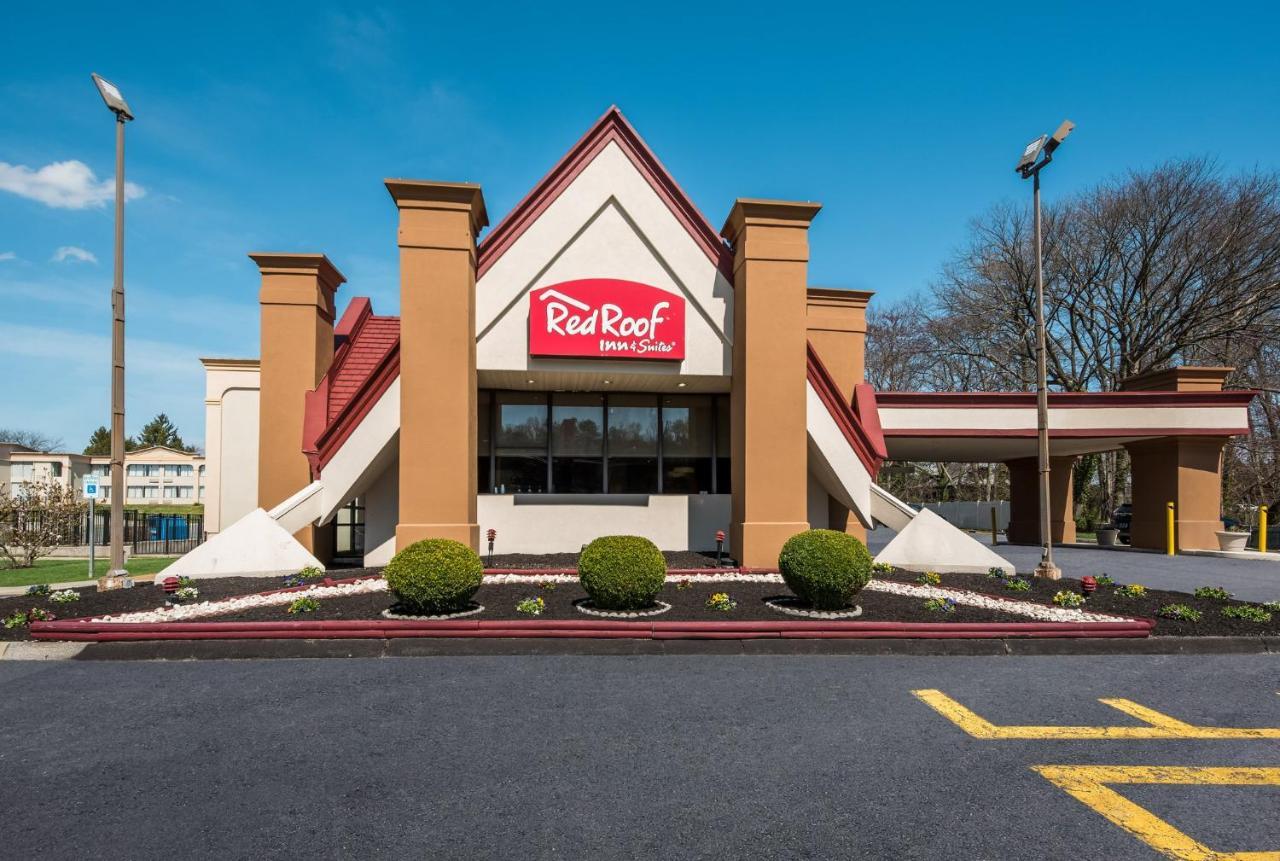 Red Roof Inn And Suites Newark - University Exterior photo