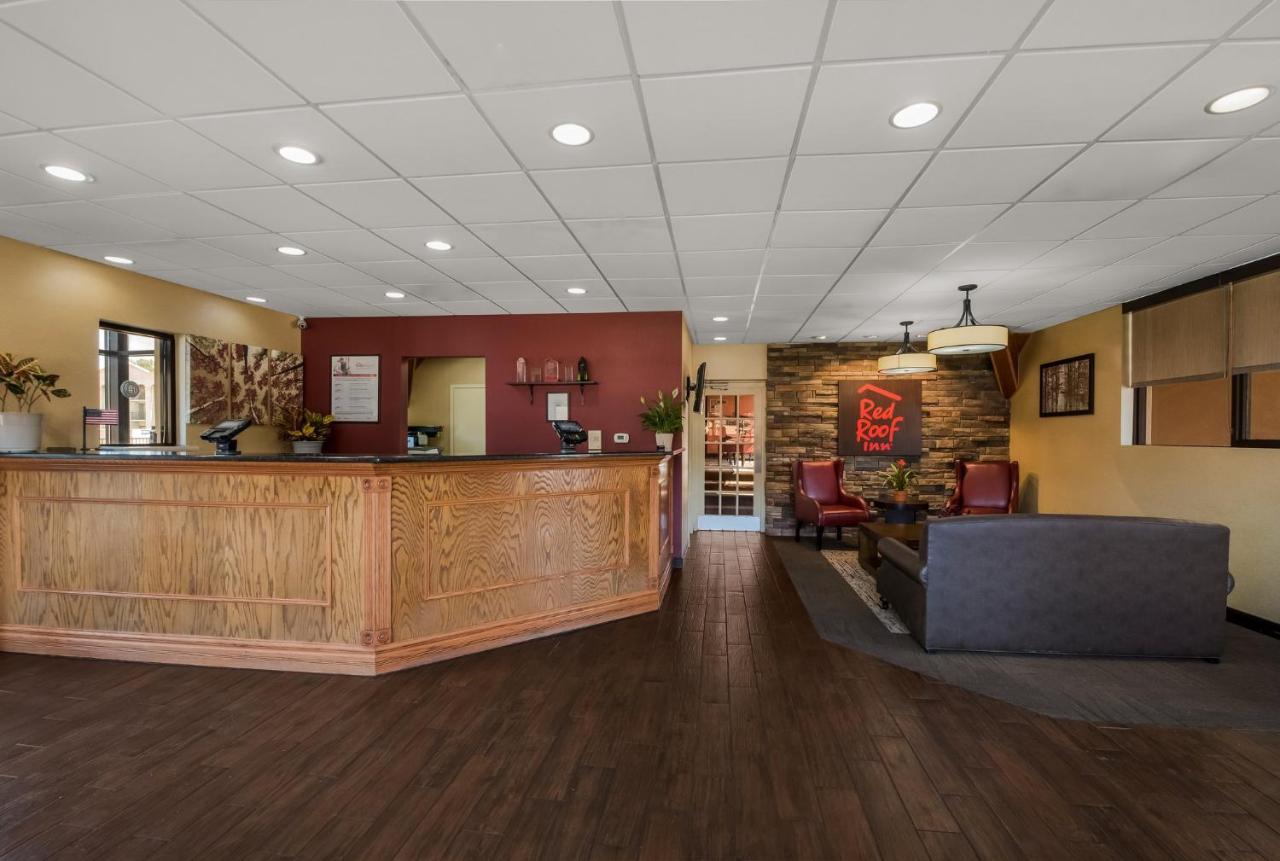 Red Roof Inn And Suites Newark - University Exterior photo